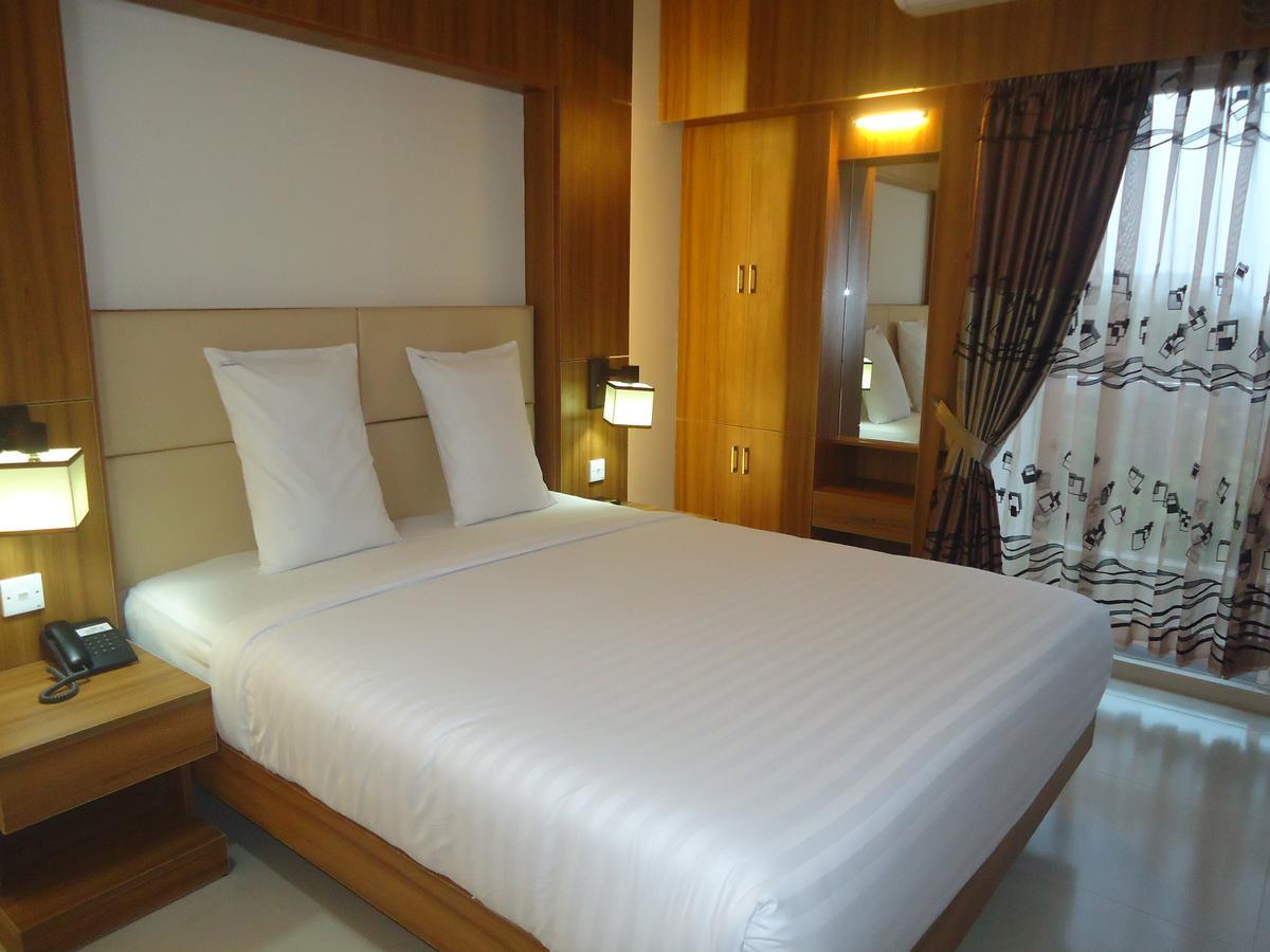 Neeshorgo Hotel & Resort Кокс-Базар Экстерьер фото