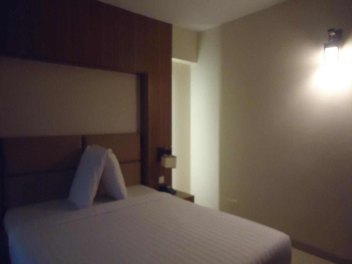 Neeshorgo Hotel & Resort Кокс-Базар Экстерьер фото