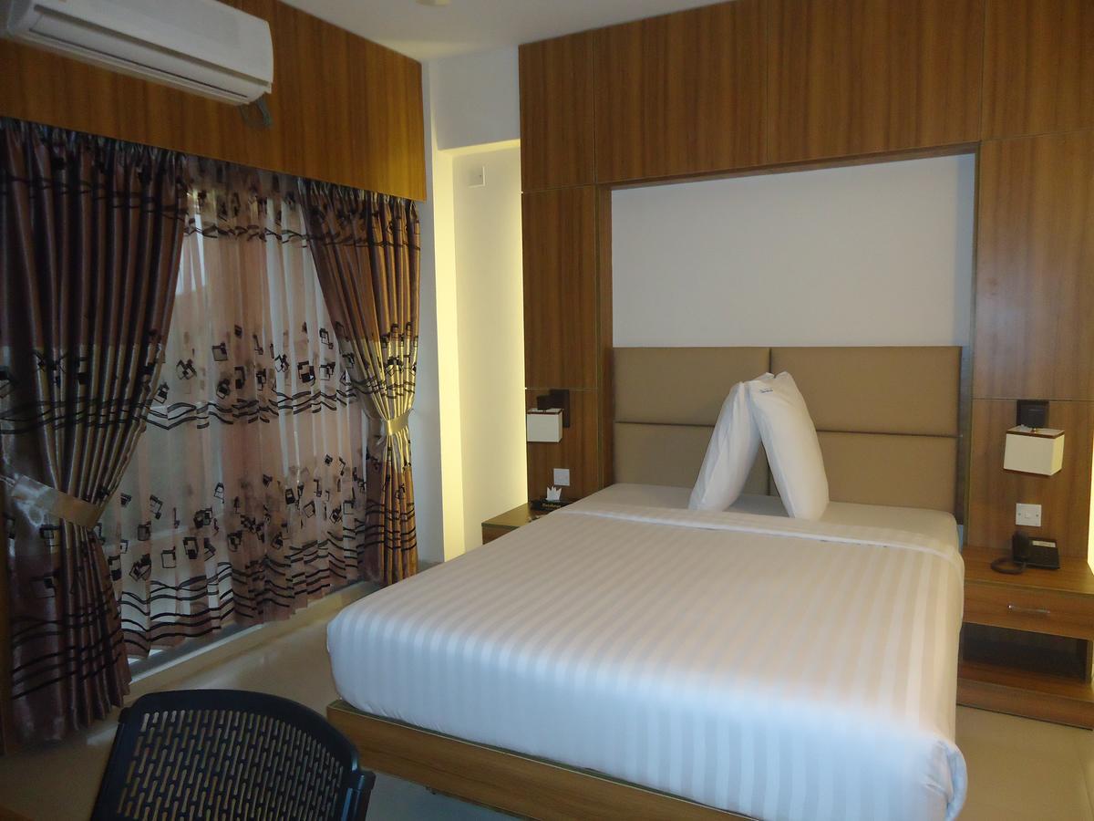 Neeshorgo Hotel & Resort Кокс-Базар Экстерьер фото
